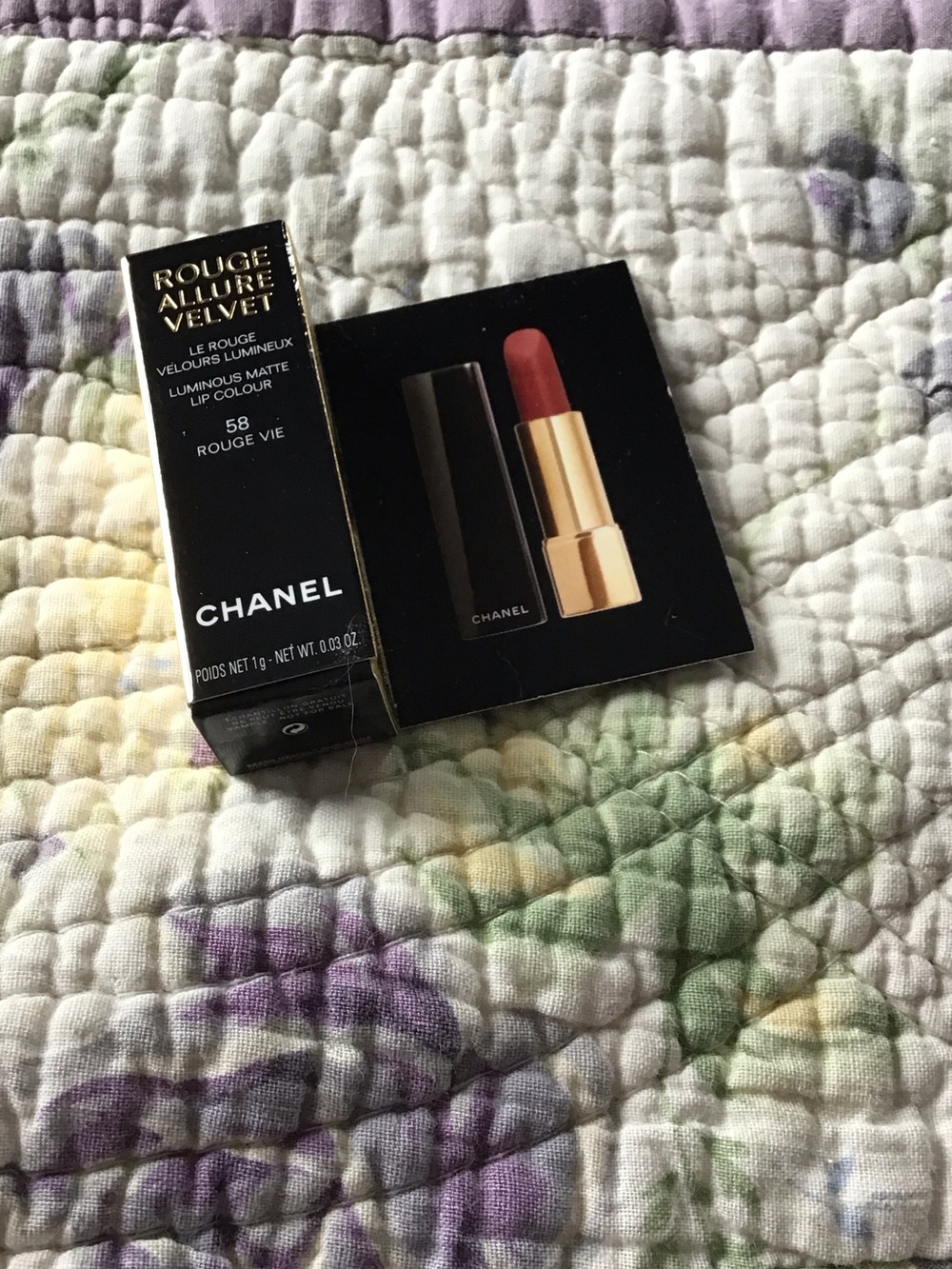 Mini CHANEL Rouge Allure Velvet Lipstick - 58 Rouge Vie Deep Red